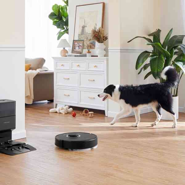 4 funciones de las aspiradoras inteligentes en la limpieza de hogares con mascotas